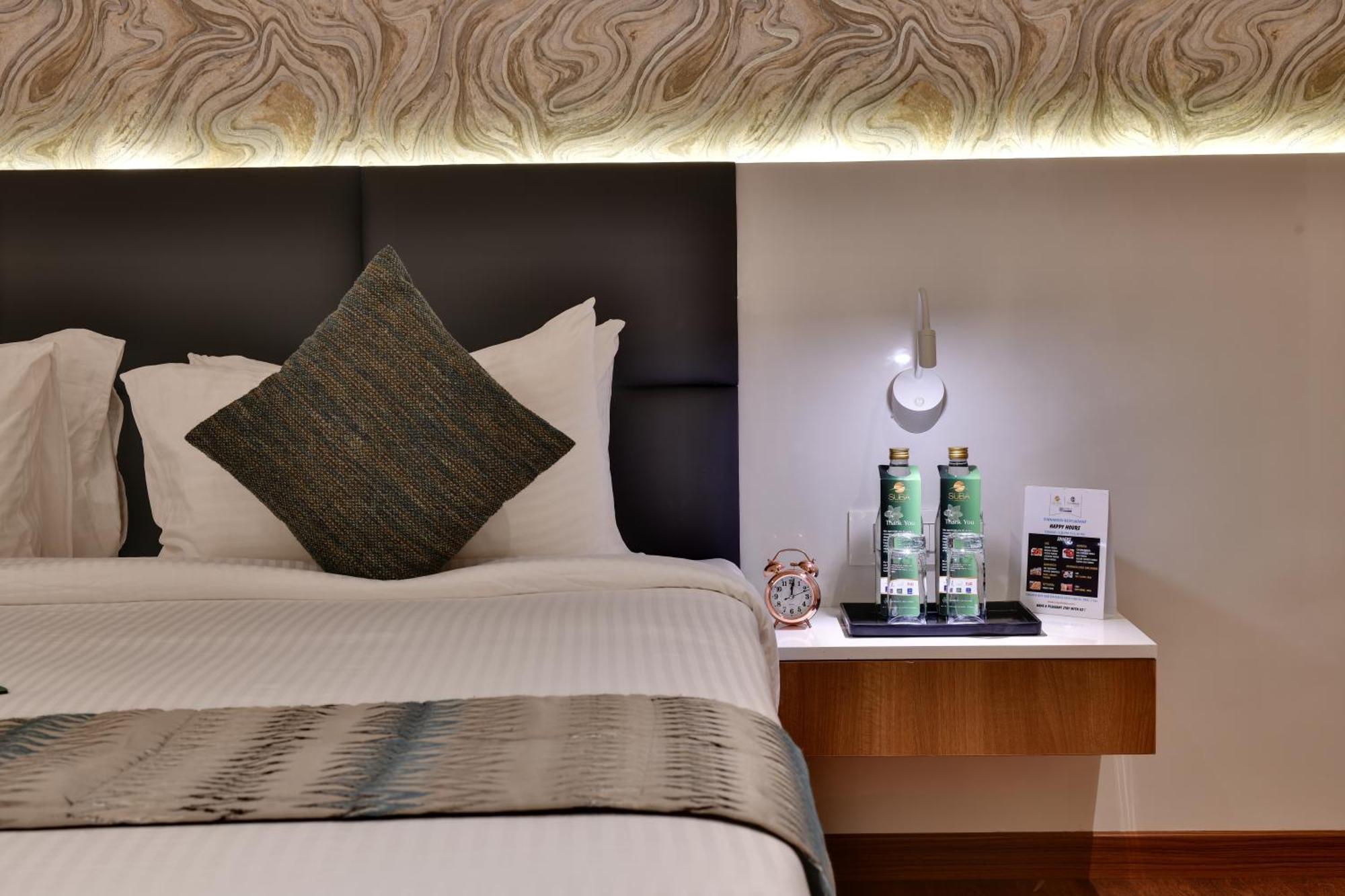 Click Hotel Vista-International Airport Dod Jala Εξωτερικό φωτογραφία