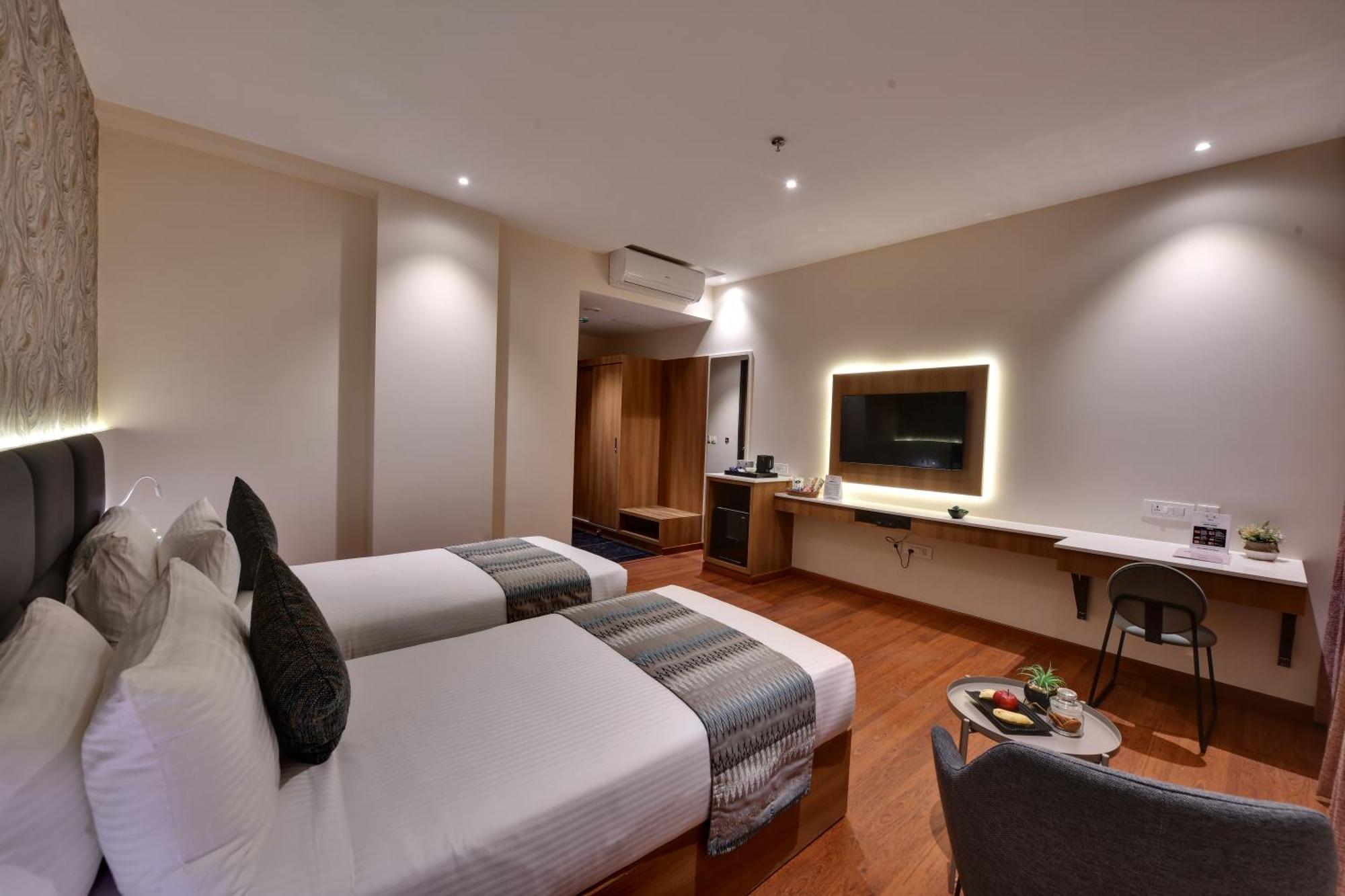 Click Hotel Vista-International Airport Dod Jala Εξωτερικό φωτογραφία