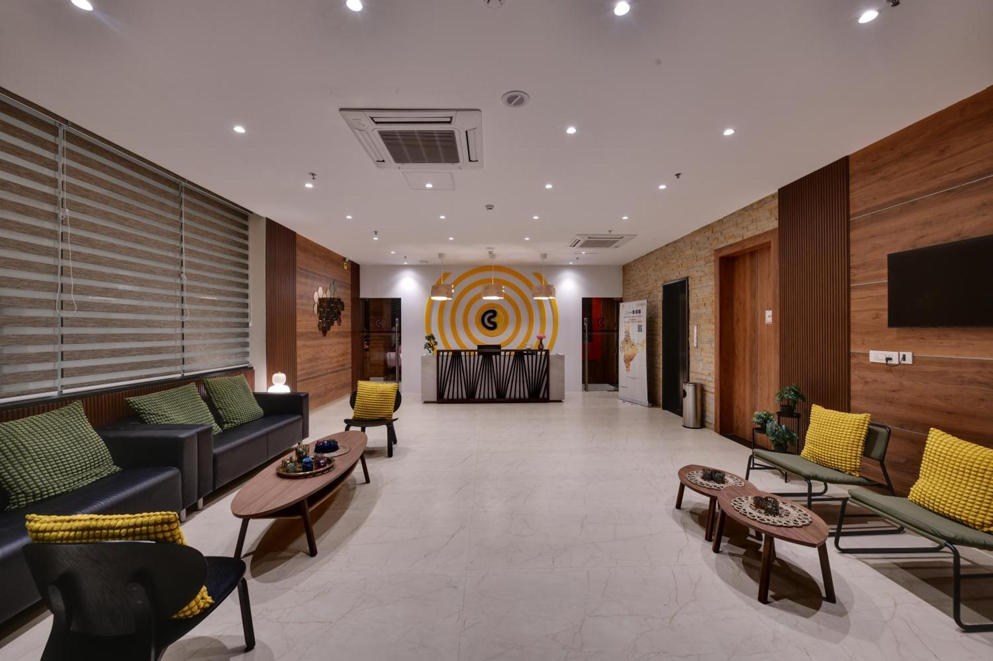 Click Hotel Vista-International Airport Dod Jala Εξωτερικό φωτογραφία